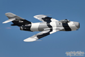 MiG-17 - Wings Over Waukegan Airshow 2014
